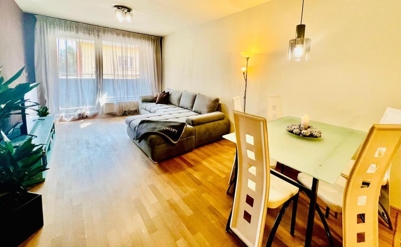 Luxury Apartment In Prague And Free Parking Ngoại thất bức ảnh