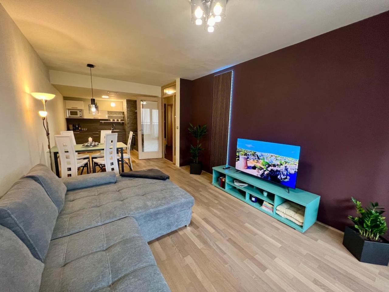 Luxury Apartment In Prague And Free Parking Ngoại thất bức ảnh