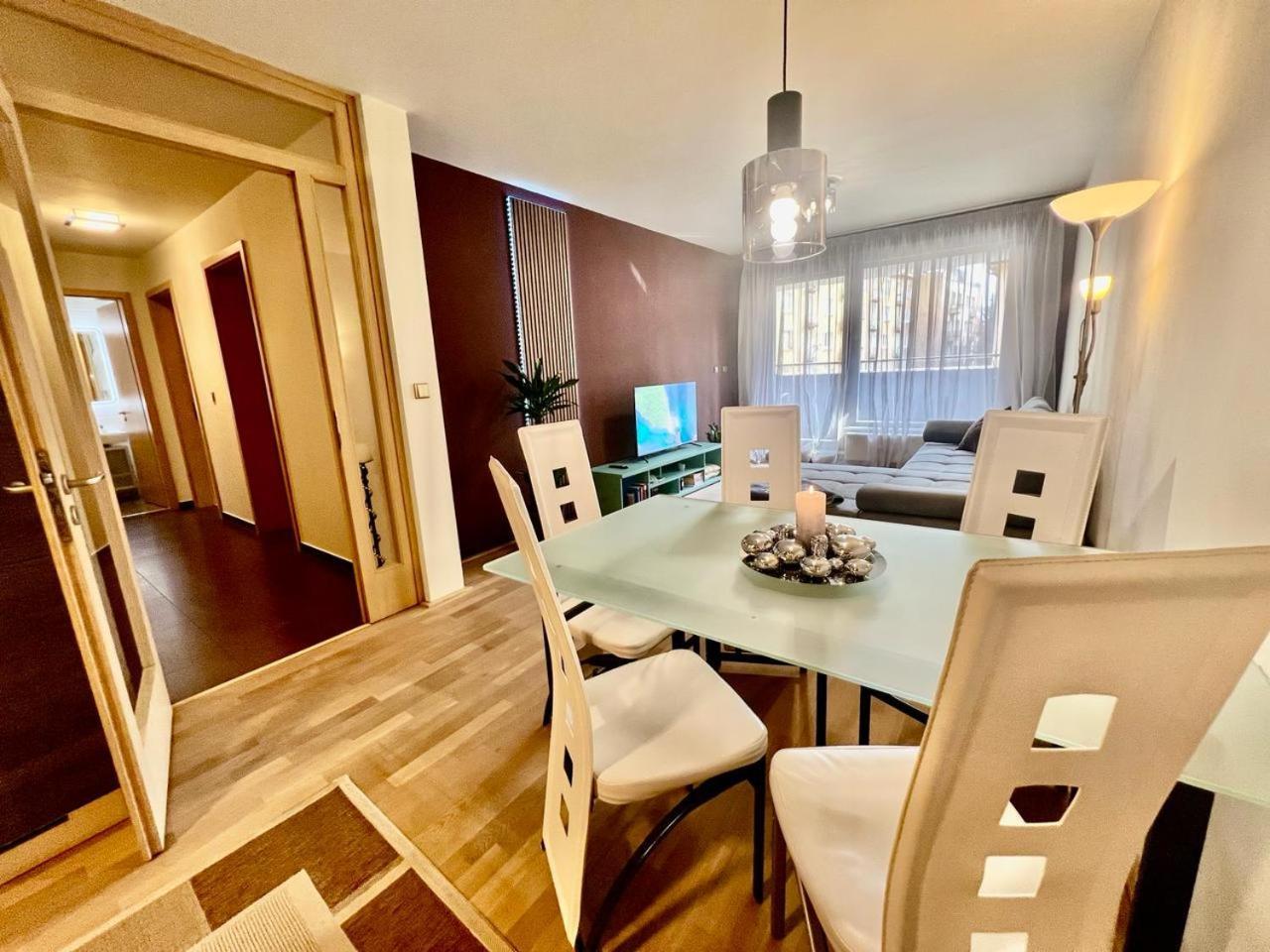 Luxury Apartment In Prague And Free Parking Ngoại thất bức ảnh